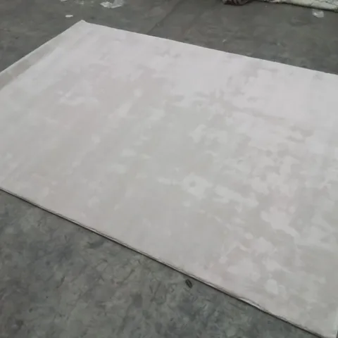 QUALITY DESIGNER AREA RUG - APPROXIMATELY 290X200CM