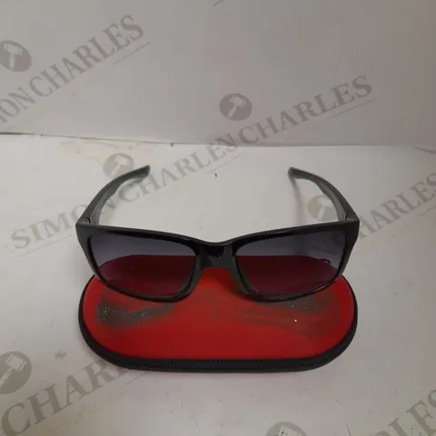 HARRINGTON SPORT BEAT SHINY BLACK/GREEN PRESCRIPTION SUNGLASSES