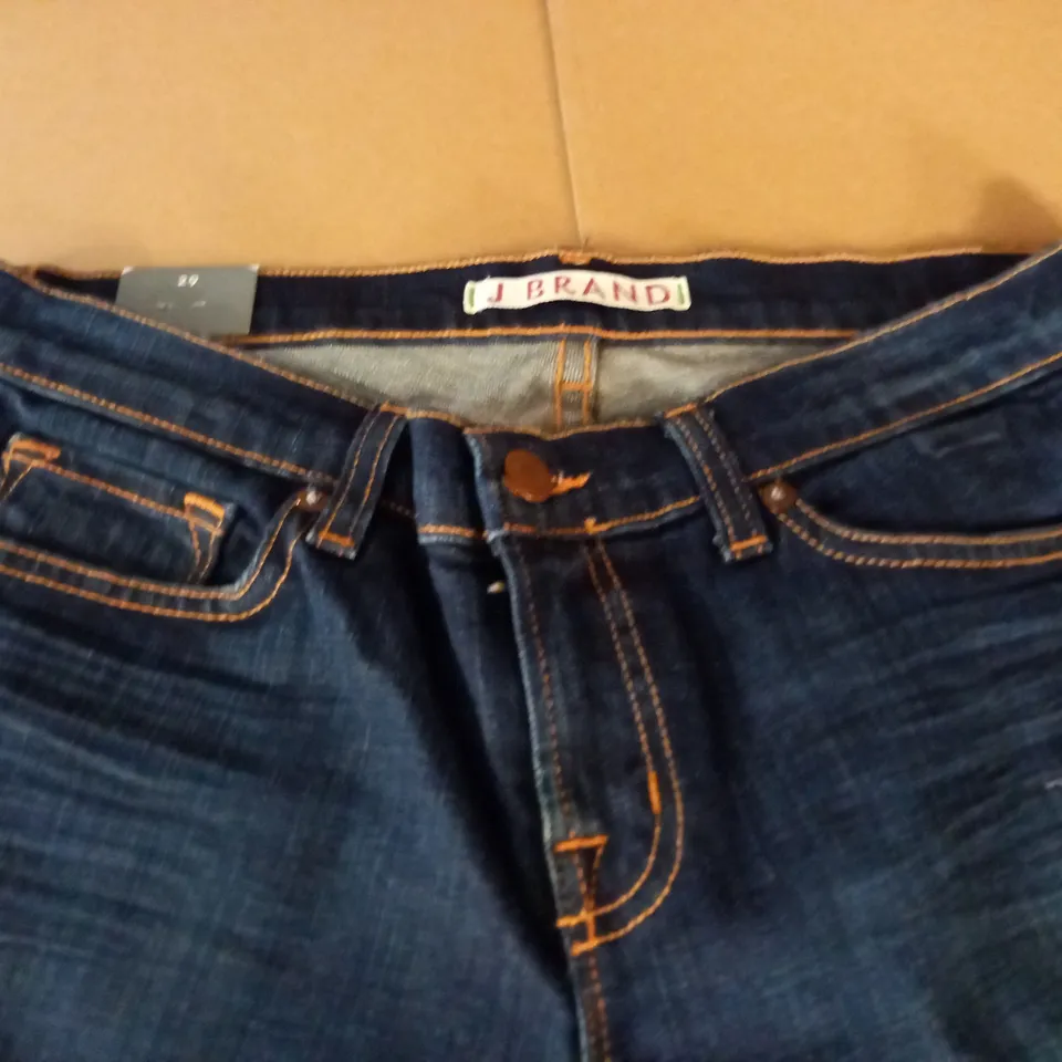 BRAND NEW J BRAND SKINNY LOW RISE JEANS - 29