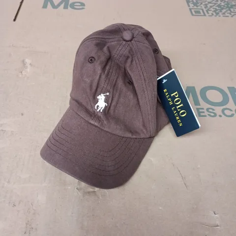 POLO RALPH LAUREN LOGO CAP IN BROWN