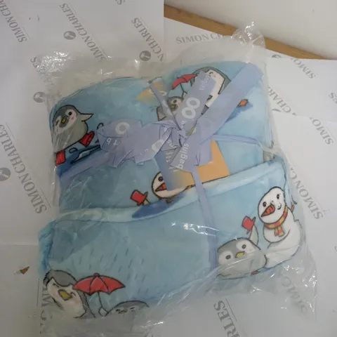 PENGUIN OODIE THROW