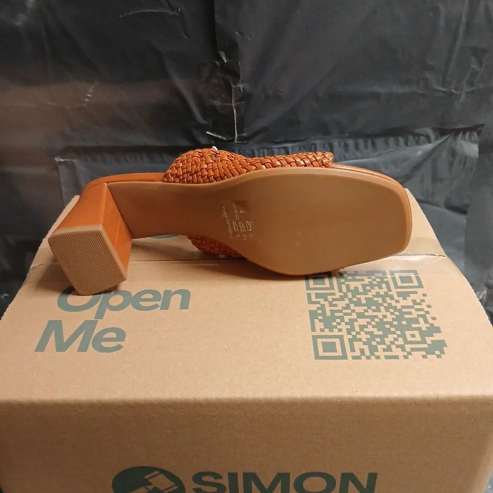 M&S WOMEN’S BROWN WOVEN LEATHER SANDALS – UK 4