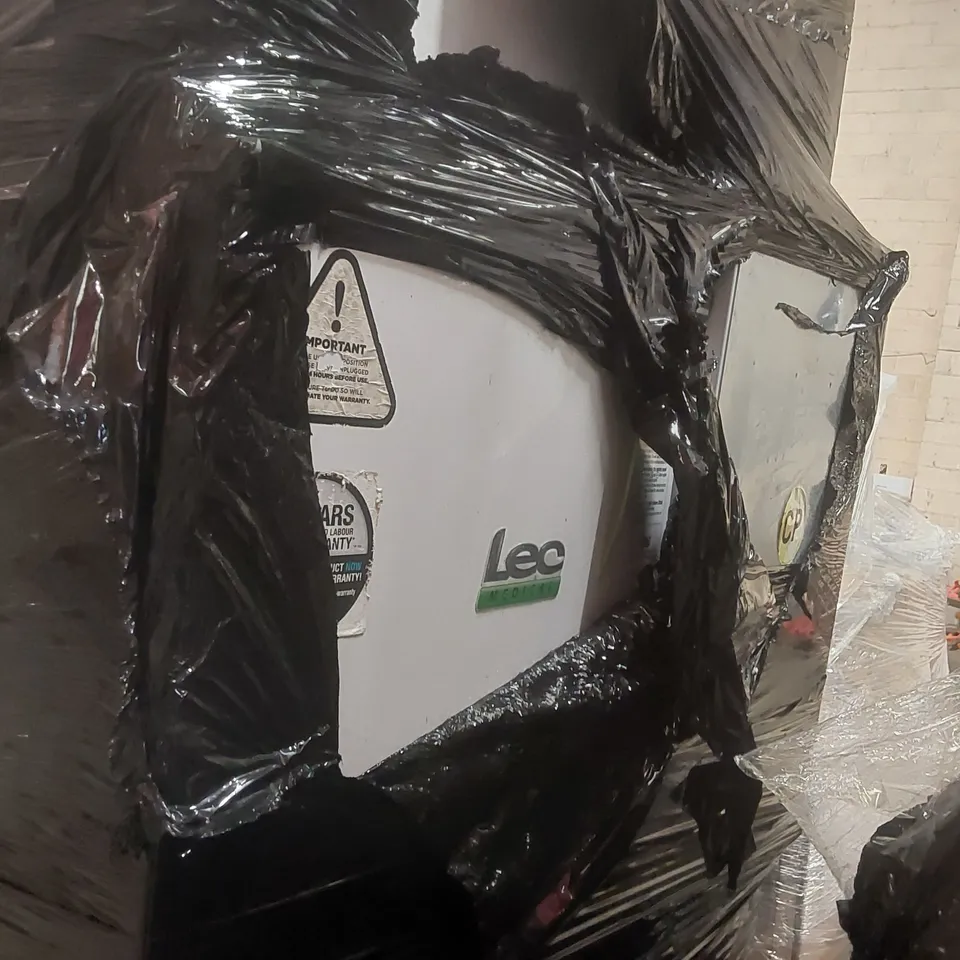 PALLET CONTAINING APPROXIMATELY 5x ASSORTED LEC MEDICAL AND CANDY FRIDGES