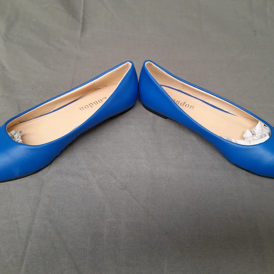 BOXED PAIR OF DESIGNER CLOSED TOE SLIP-ON SHOES IN BLUE EU SIZE 36