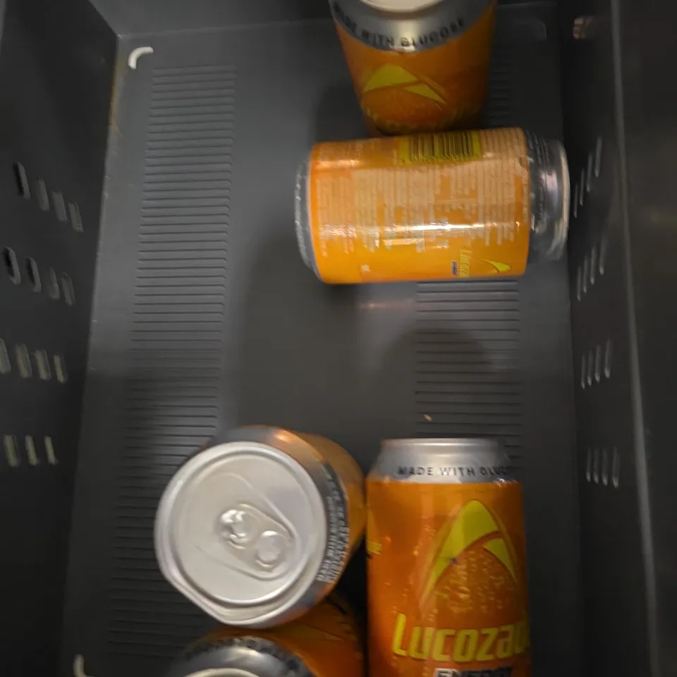APPROXIMATELY 8 ASSORTED DRINK ITEMS TO INCLUDE - PEPSI MAX , LUCOZADE ORANGE , ENGLISH BREAKFAST BREW TEA ETC