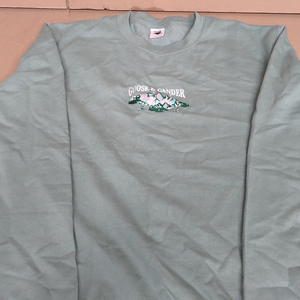 GOOSE & GANDER CREWNECK SWEATSHIRT – SAGE GREEN – SIZE M