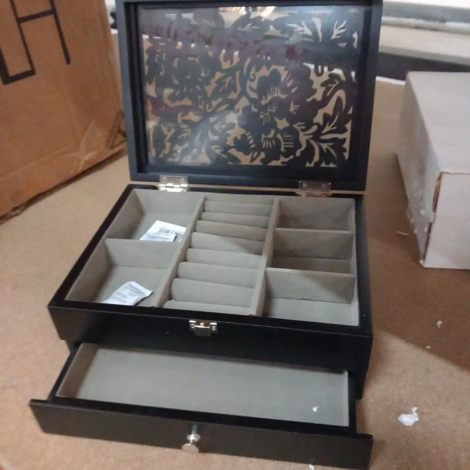 DESIGNER BLACK JEWELLERY BOX 