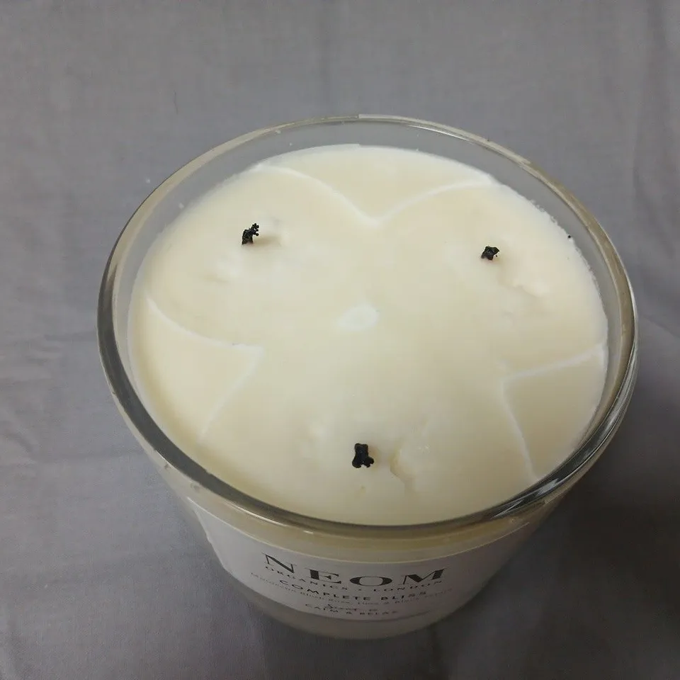 BOXED NEOM COMPLETE BLISS SCENTED CANDLE – MOROCCAN BLUSH ROSE, LIME & BLACK PEPPER (3-WICK, 420G)