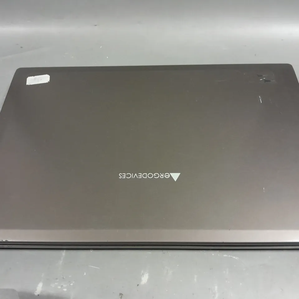ERGO NOTEBOOK COMPUTER W655SZ 