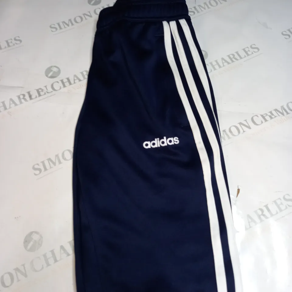 ADIDAS TRACKSUIT BOTTOMS SIZE 9-10 YEARS