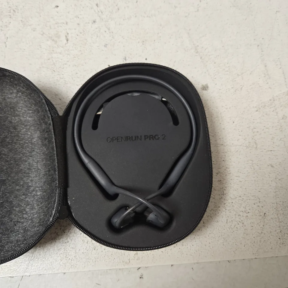 SHOKZ OPENRUN PRO 2 WIRELESS BONE-CONDUCTION HEADPHONES WITH CASE