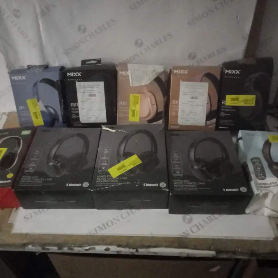 GROUP OF APPROX 10 ASSORTED WIRELESS HEADPHONES TO INCLUDE ASDATECH, BLACKWEB AND MIXX