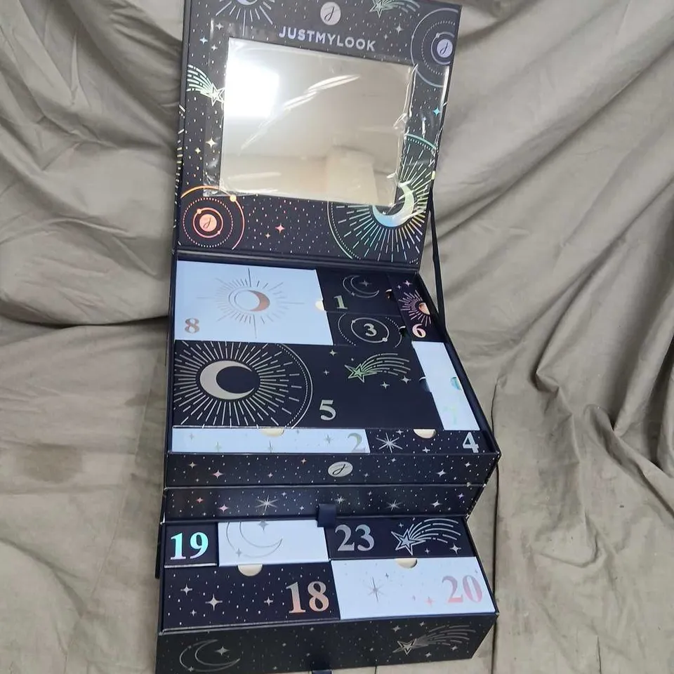 BOXED JUST LOOK AT ME ADVENT CALENDAR