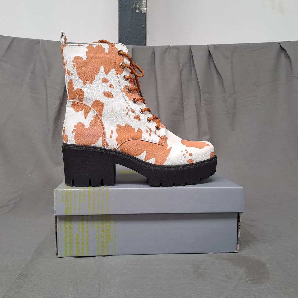 BOXED PAIR OF KOI CLARABELLE BROWN COW PRINT SWITCH LACE UP BOOTS UK SIZE 8