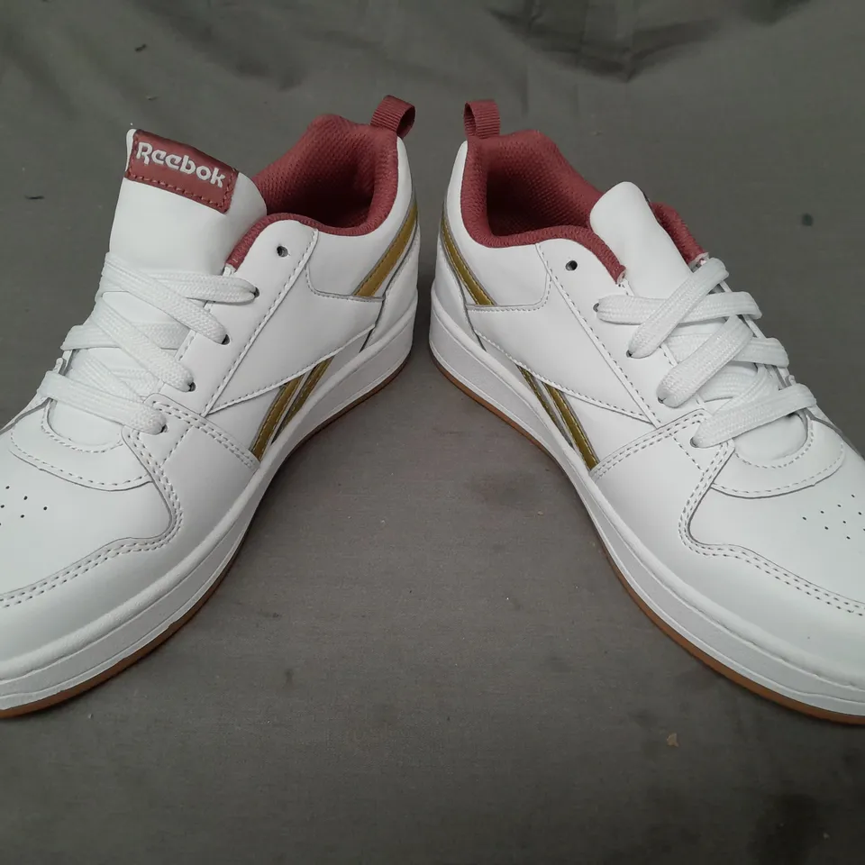 PAIR OF REEBOK TRAINERS IN WHITE/BERRY/GOLD UK SIZE 4