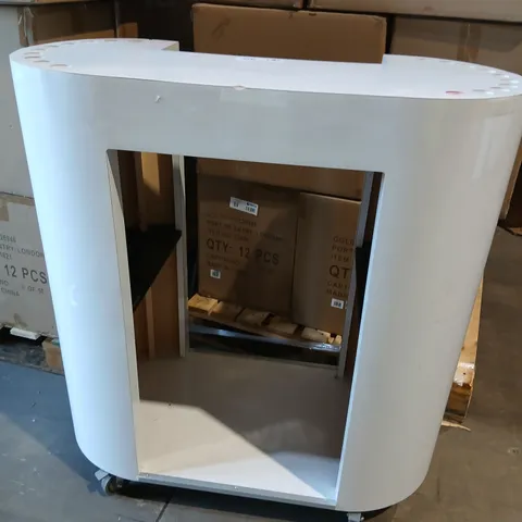 WHITE CURVED STORAGE CONSOLE ON WHEELS