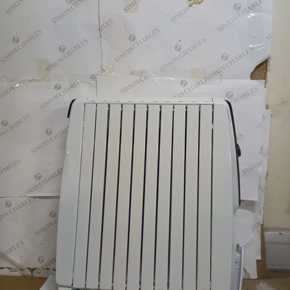 DE'LONGHI ELECTRIC OIL FILED RADIATOR