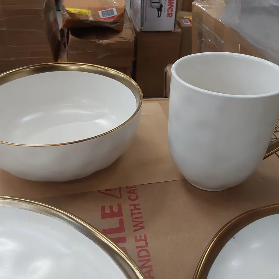 BOXED MERCER41 VARENNES HANDMADE STONEWARE DINNER SET - 16 PIECE (1 BOX)