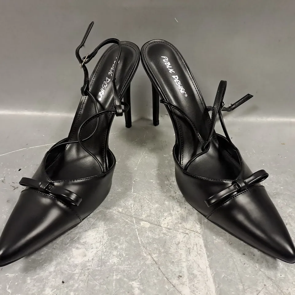 BOXED PAIR OF PUBLIC DESIRE POINTED TOE HEELED SHOES IN BLACK SIZE 9