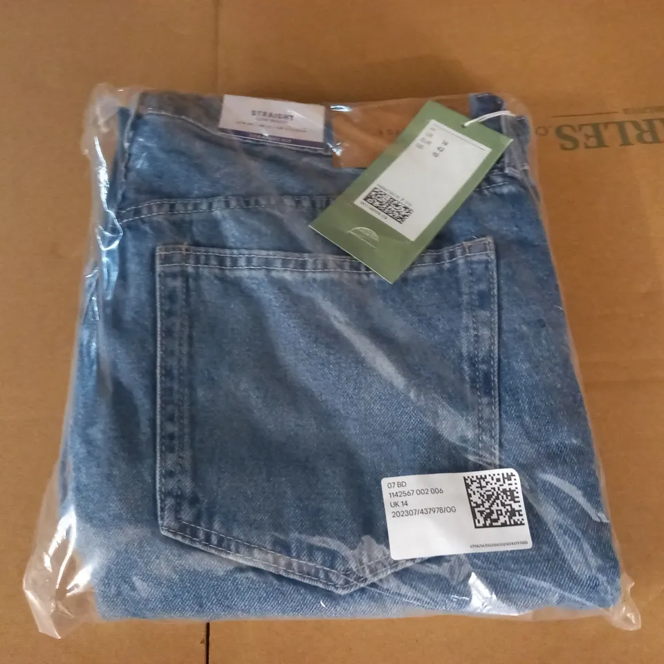 BAGGED &DENIM STRAIGHT LOW WAIST JEANS - UK 14