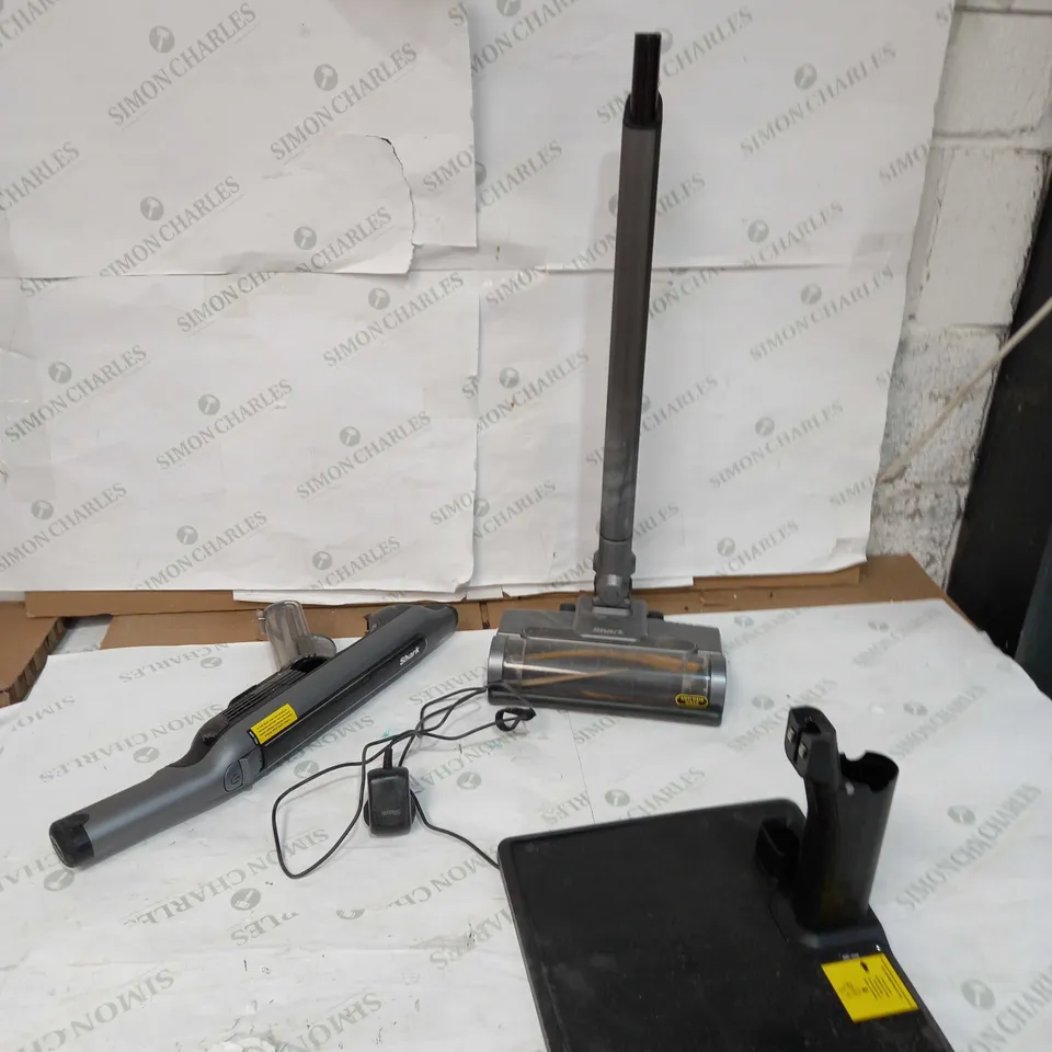 SHARK WANDVAC 2-IN-1 LIGHTWEIGHT CORDLESS HANDHELD VACUUM CLEANER WV361UK