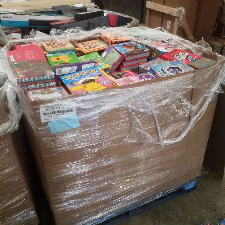 PALLET CONTAINING LARGE QUANTITY OF ASSORTED CHILDRENS ACTIVITY BOOKS