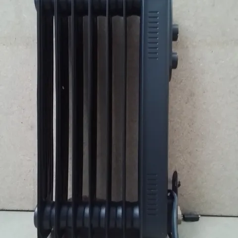 BOXED RUSSELL HOBBS OIL FILLED RADIATOR 