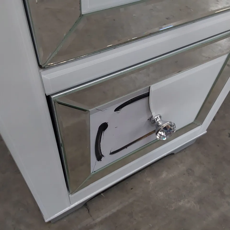 DESIGNER PEDESTAL DRESSING TABLE MIRROR/WHITE GLASS
