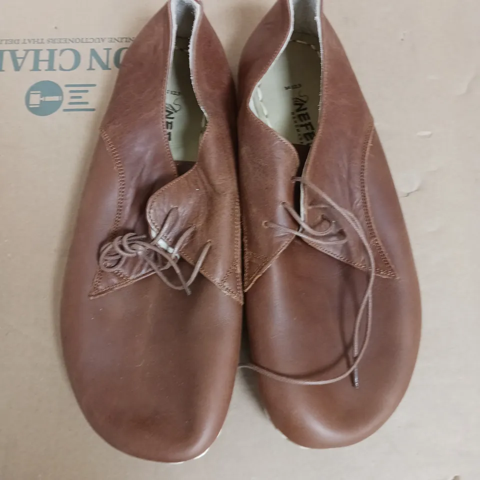 PAIR OF NEFES HANDMADE LEATHER SHOES - M 12.5