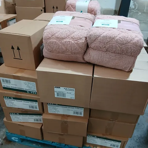 PALLET CONSISTING OF SUMMER SCREEN WASH, SUPER SNUGGLY TEDDY FLEECE DUVET SET AND REPLACEMENT VACCUUM CLEANER FILTER KIT 