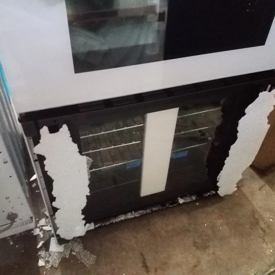 HISENSE HDE3211BWUK ELECTRIC COOKER WITH CERAMIC HOB 