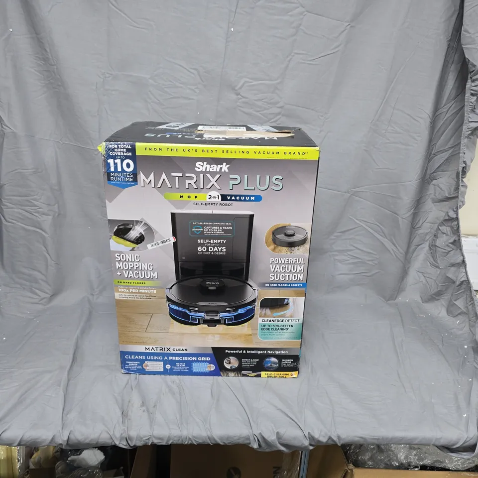 SHARK RV2620WAUK MATRIX PLUS 2 IN 1 SELF EMPTY ROBOT VACUUM & MOP