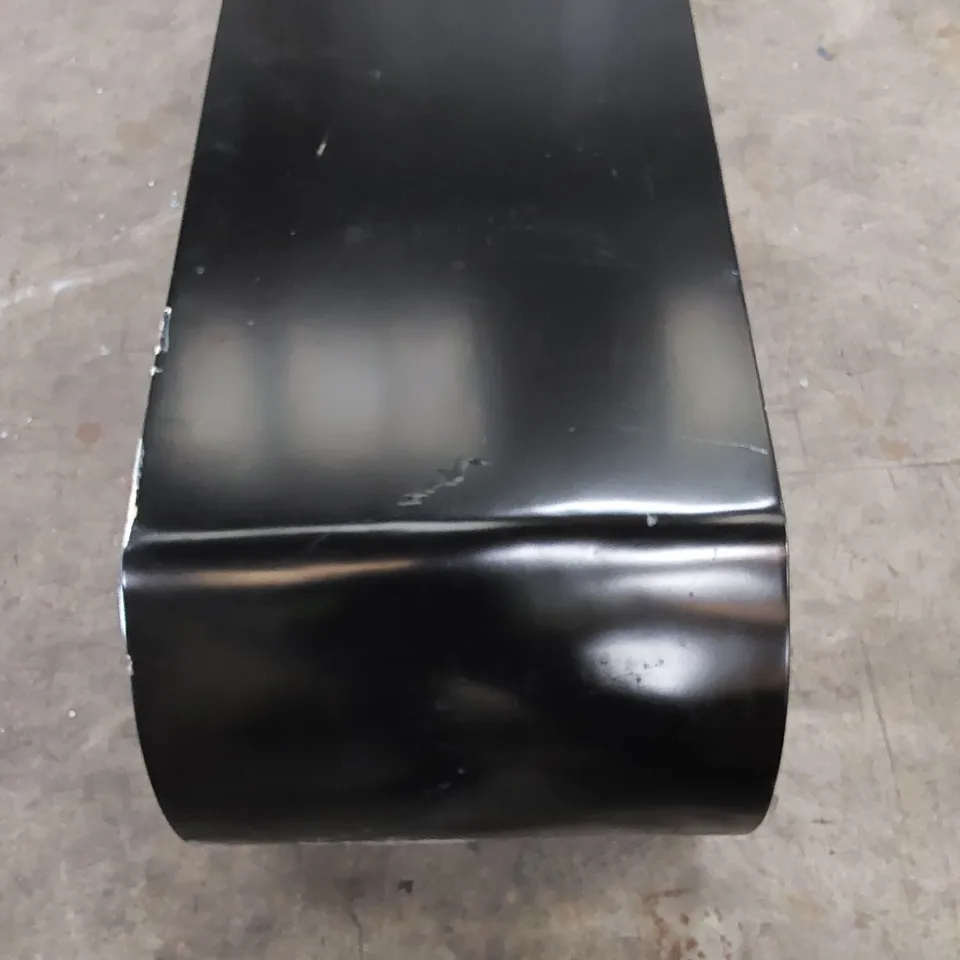 STYLISH & CONTEMPORARY COFFEE TABLE - BLACK 
