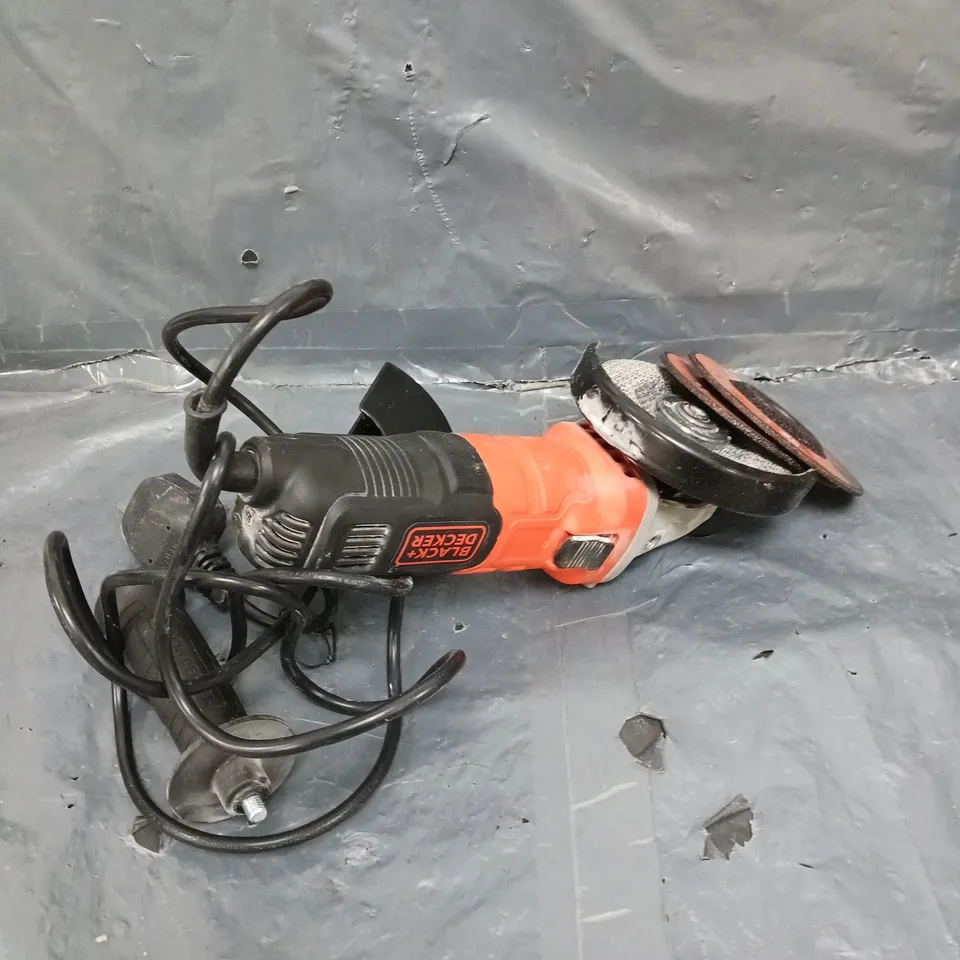 BLACK & DECKER 710W ANGLE GRINDER BEG010A5-GB