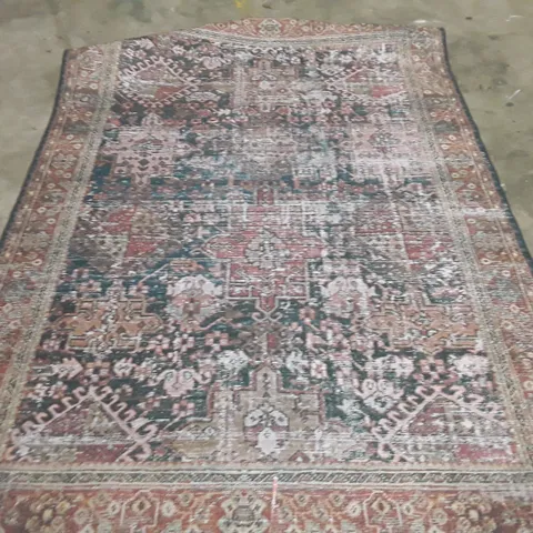 QUALITY DESIGNER AREA RUG 270X180CM APPROXIMATELY 