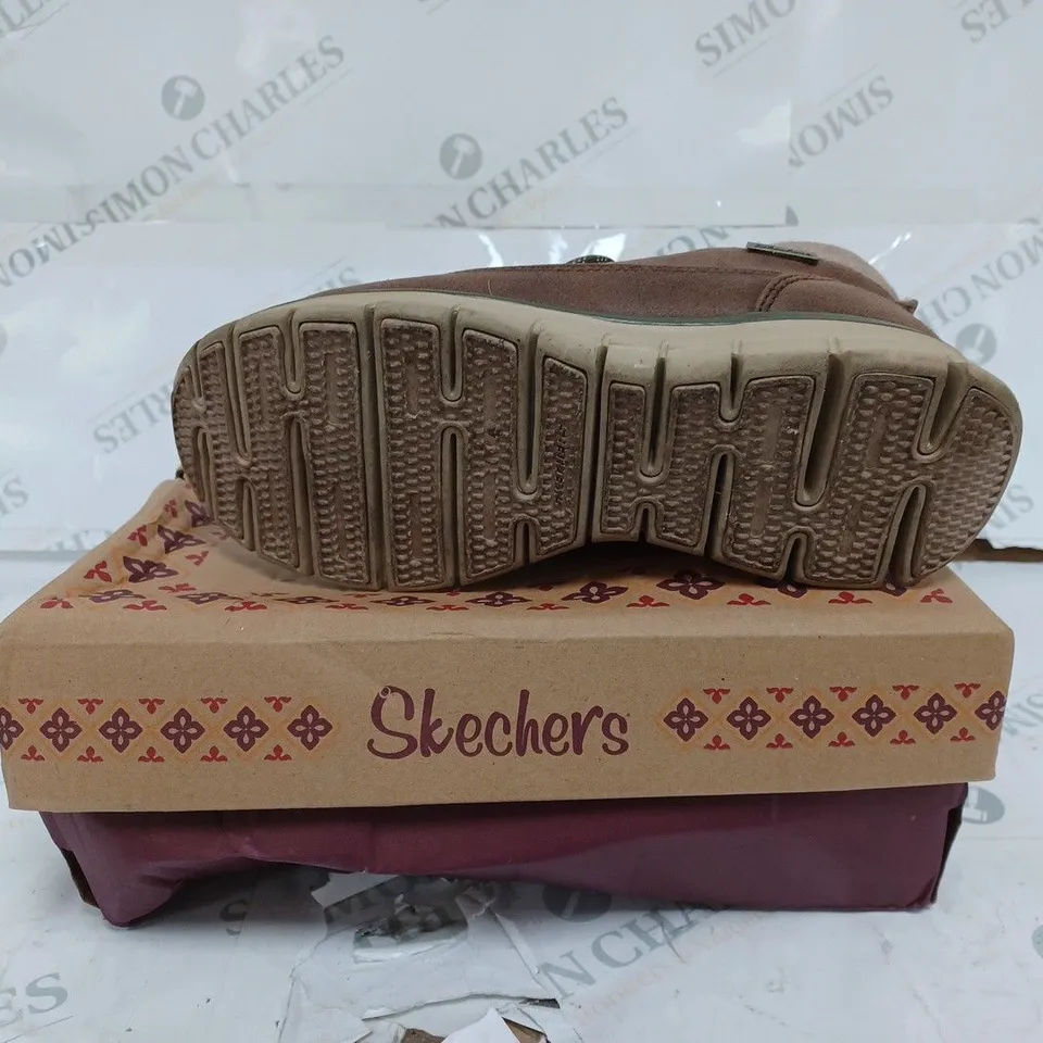 BOXED SKECHERS BROWN SYNERGY WARM TECH BOOT- SIZE 6.5