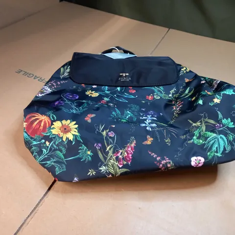 FABLE BLACK/FLORAL BACKPACK