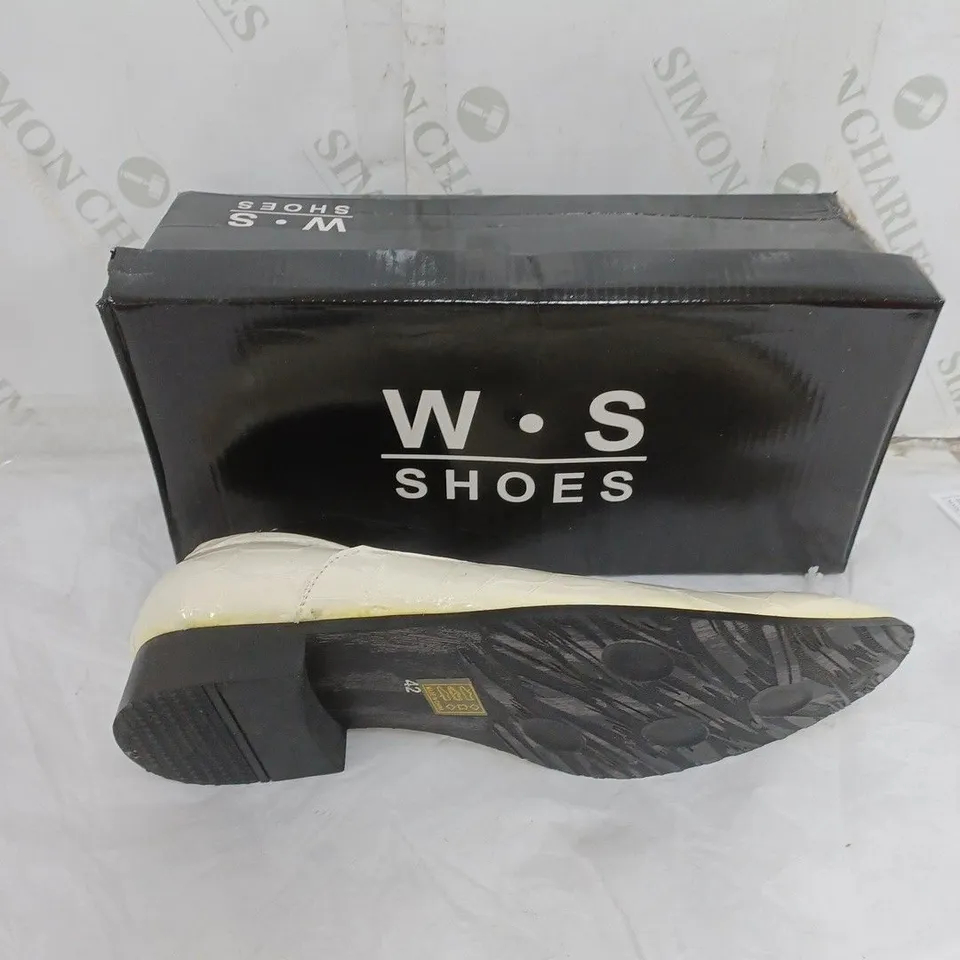 LARGE BOX OF APPROXIMATELY 10 BOXED W.S WHITE CROC SUIT SHOES IN VARIOUS SIZES 