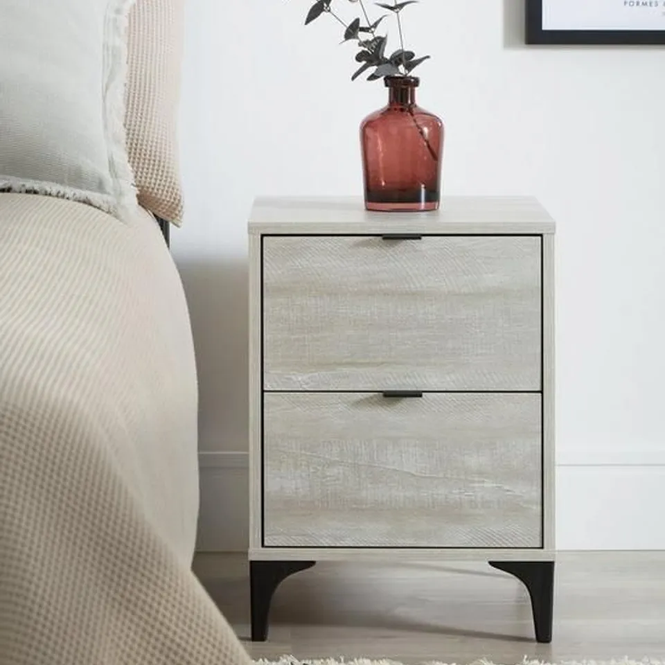 BOXED WAKEFIELD 2 DRAWER BEDSIDE TABLE IN GREY OAK - 1 BOX