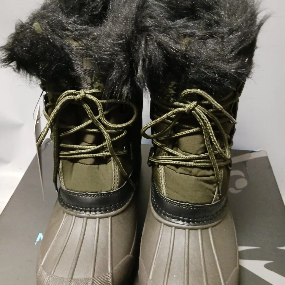 BOXED PAIR OF NASH ZT POLAR BOOTS, OLIVE/BLACK - UK SIZE 10