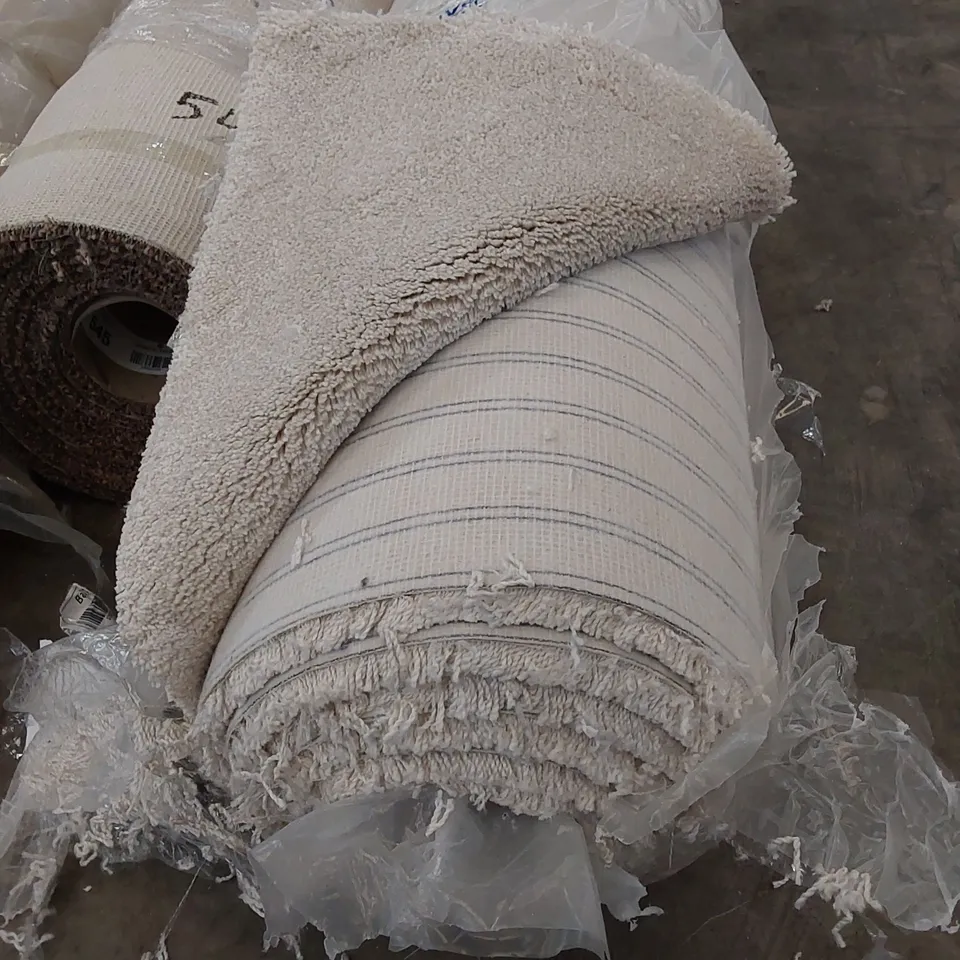 ROLL OF QUALITY KESARI TWINBACK CARPET // SIZE: APPROX. 5 X 4.4m