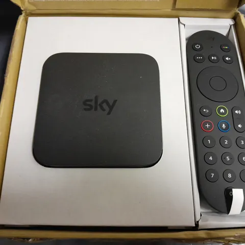 BOXED SKY STREAM BOX IN BLACK