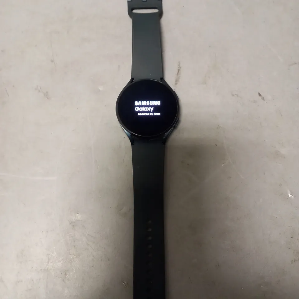 SAMSUNG GALAXY WATCH 4 STD-810G