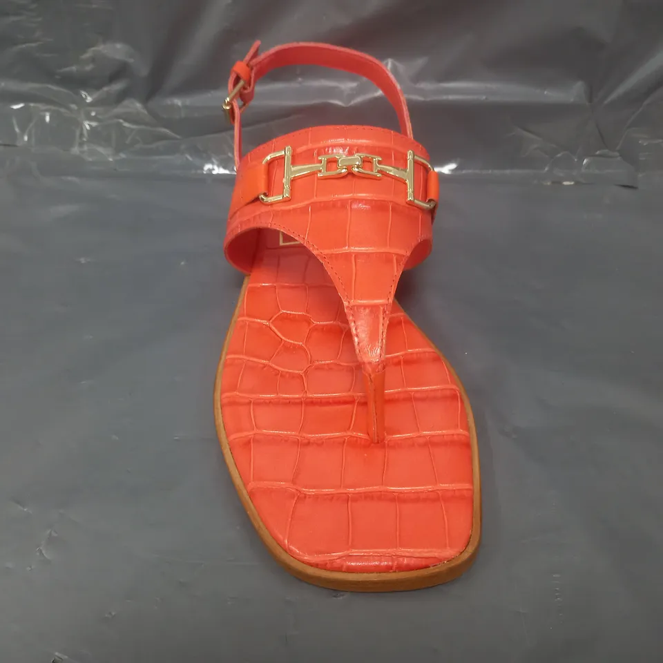 BOXED PAIR OF DUNE LONDON TOE-POST SANDALS IN ORANGE SIZE 7
