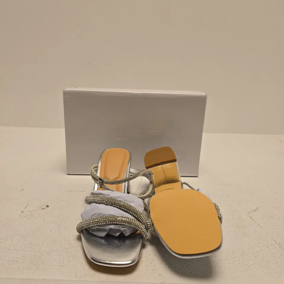 TRUFFLE COLLECTION SILVER STRAPPY SANDALS – WOMEN'S SIZE UK 3