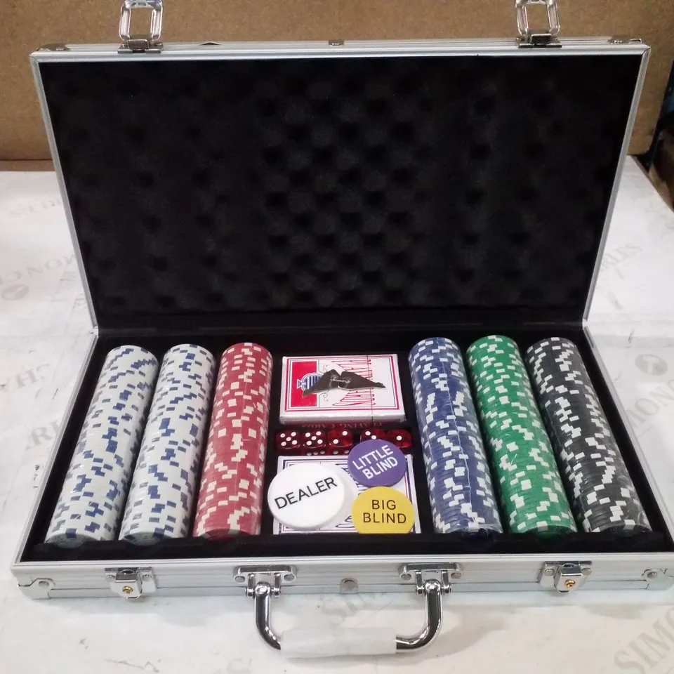BOXED DISPLAY4TOP TEXAS HOLDEM POKER CHIPS SET WITH ALUMINUM CASE,2 DECKS OF CARDS, DEALER, SMALL BLIND, BIG BLIND BUTTONS AND 5 DICE (300PCS)
