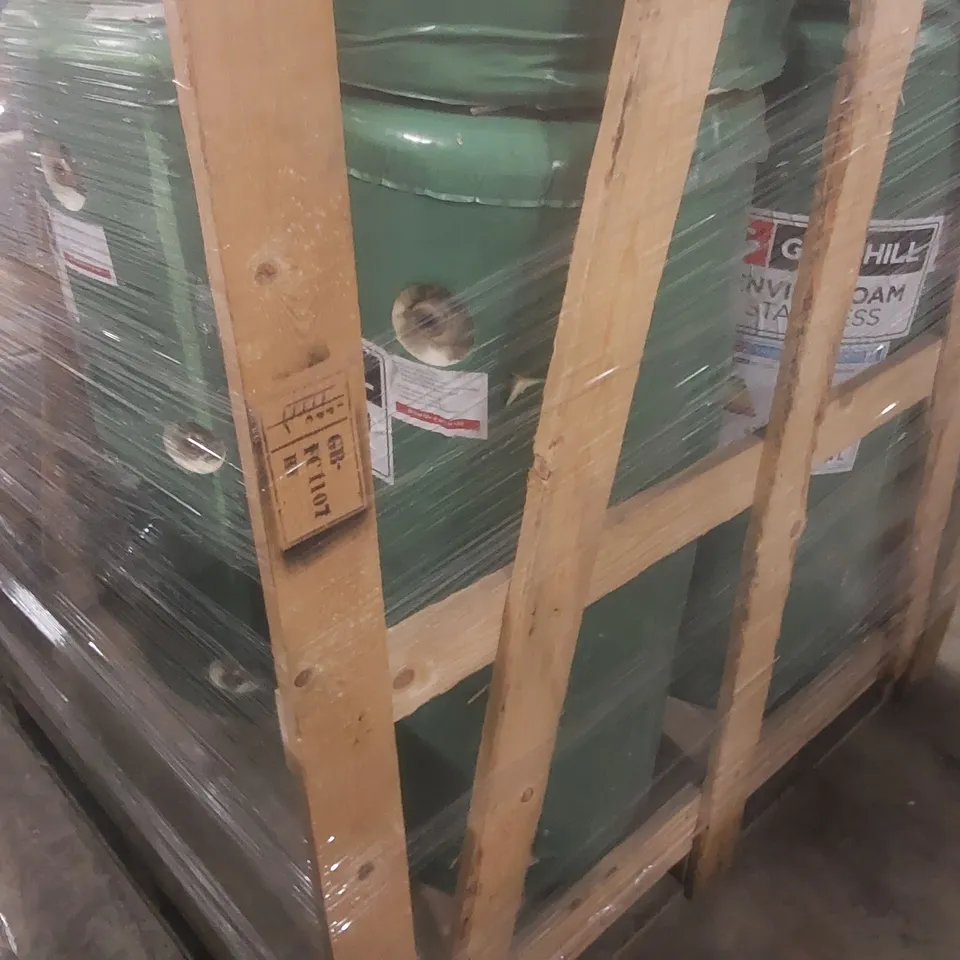 PALLET CONTAINING APPROXIMATELY 8x BRANDED COPPER & STEEL CYLINDERS