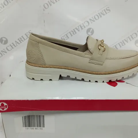 RIEKER ANTISTRESS SLIP ON SHOES IN OFF WHITE COLOUR - SIZE 5