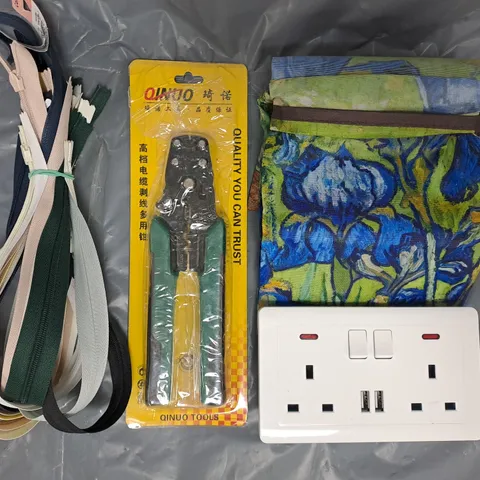 APPROXIMATELY 10 ASSORTED HOUSEHOLD ITEMS TO INCLUDE 2-GANG SOCKET, ETC