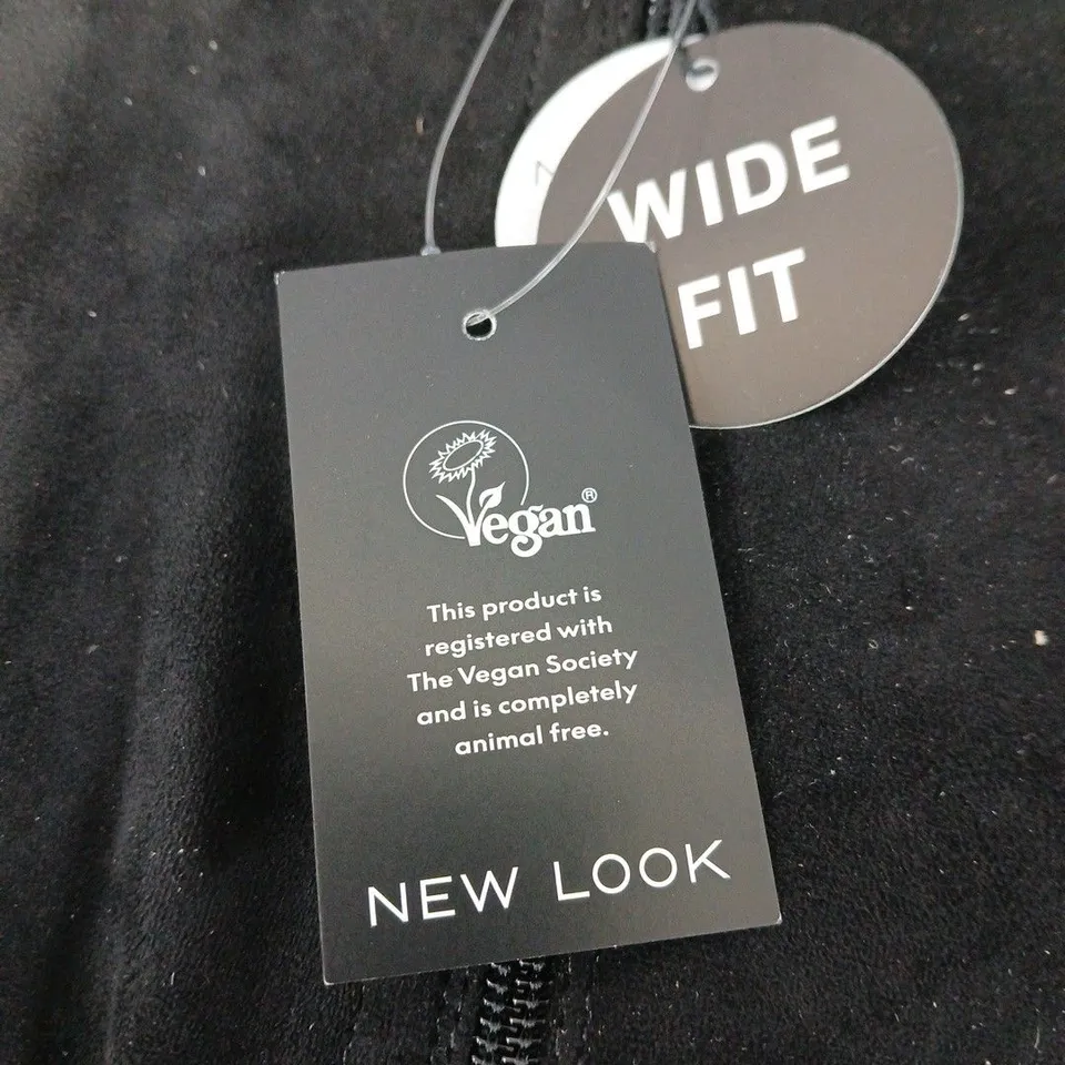 NEW LOOK WOMEN'S BLACK SUEDE ANKLE BOOT – UK4 WIDE FIT